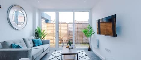 Apartment | Living area
