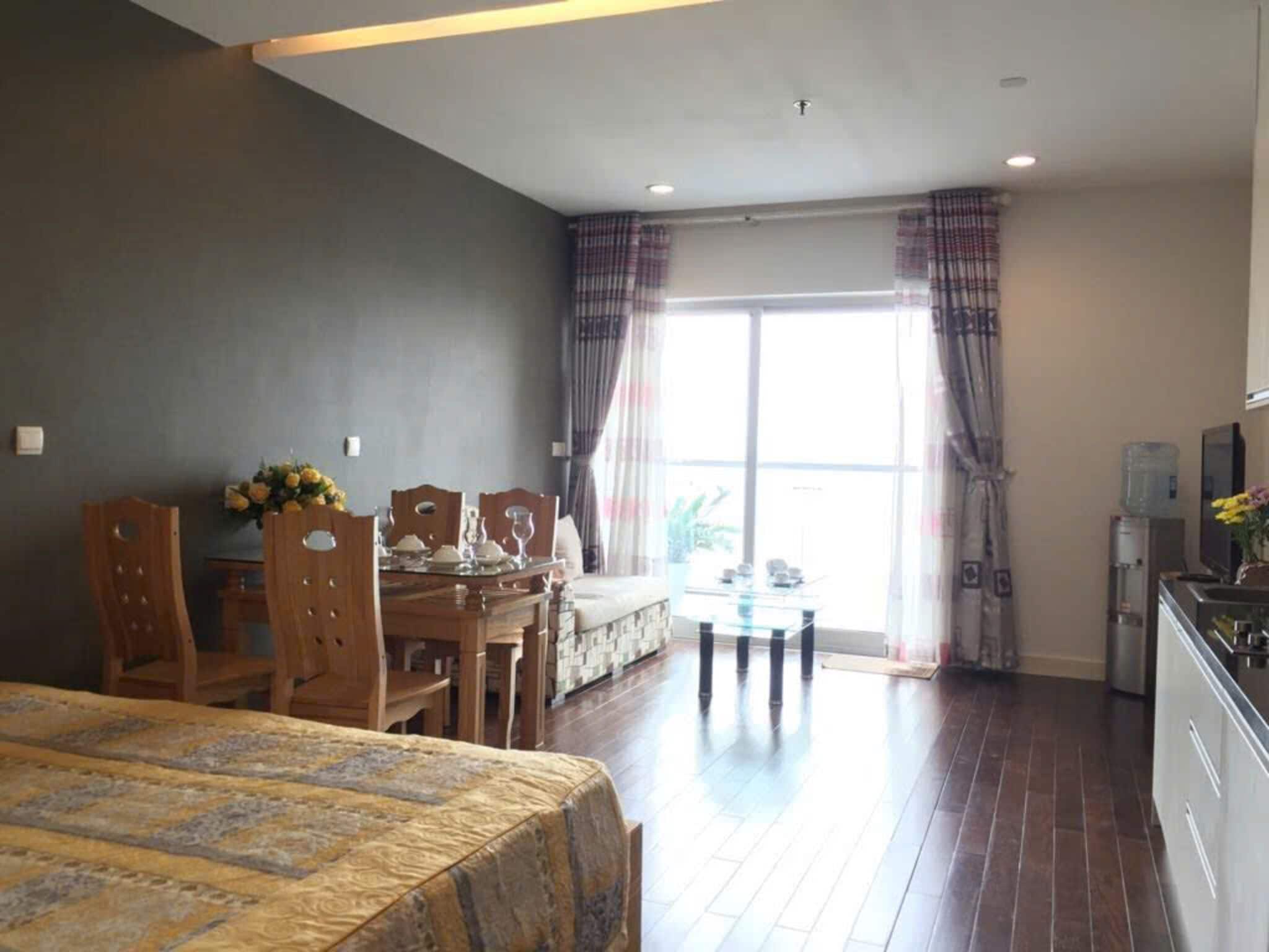 Apartment, 1 Bedroom, Balcony, City View | Dining room
