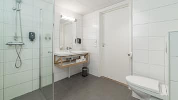 Shower, towels, soap, shampoo