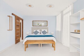 4 bedrooms, iron/ironing board, free WiFi, bed sheets - Modern house for 8 50m from the beach (Le Diamant)