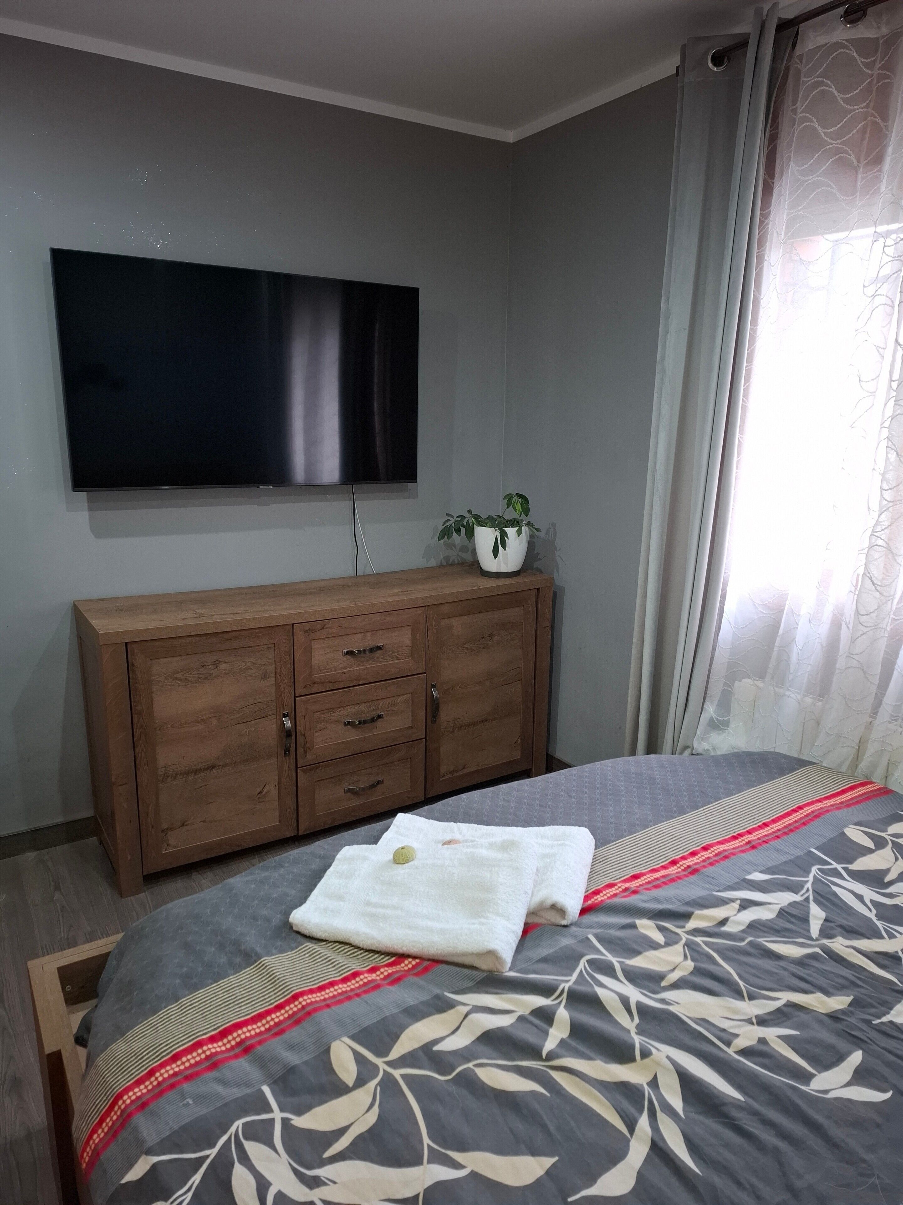 3 dormitorios, tabla de planchar con plancha, wifi y ropa de cama