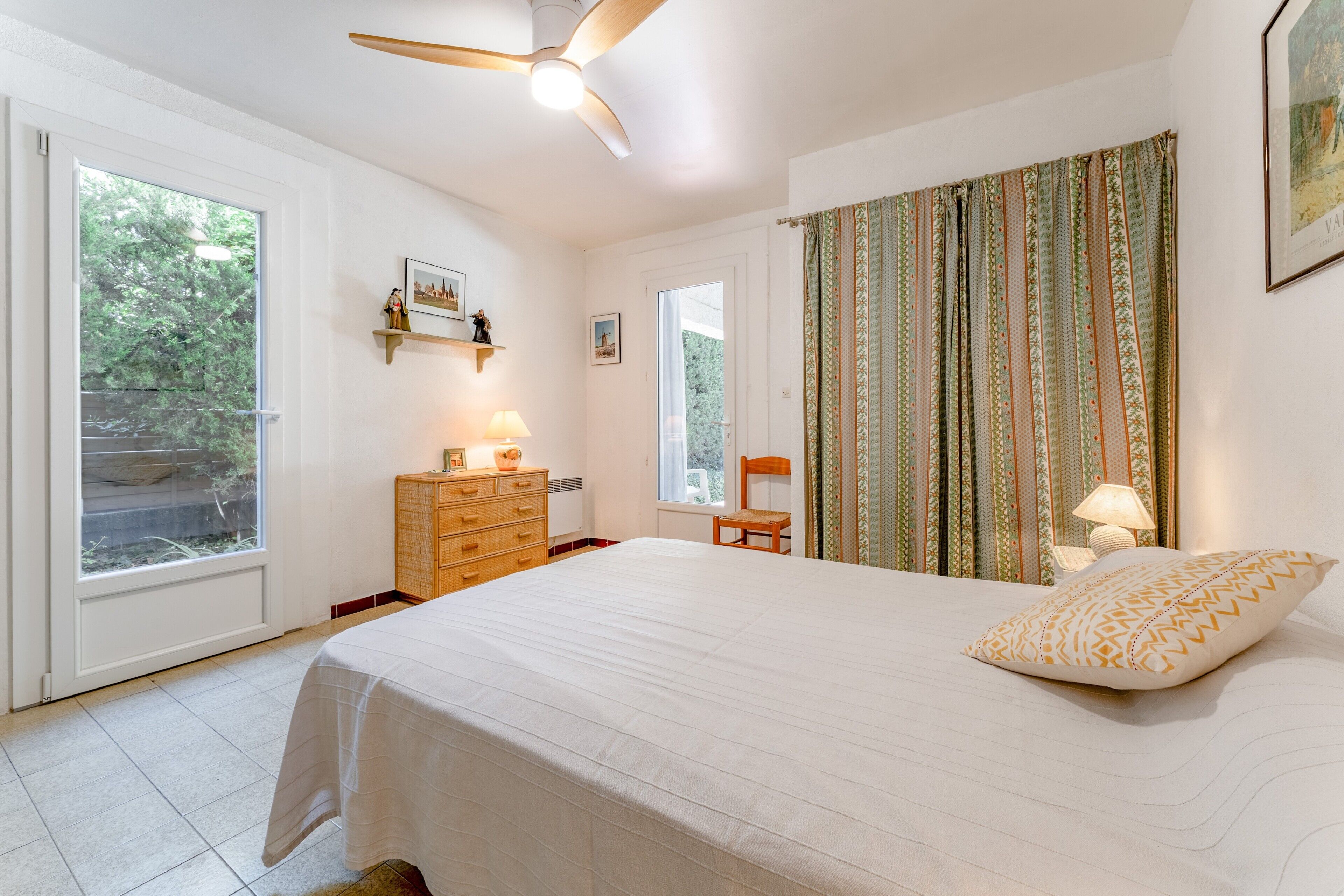 1 quarto, ferros/tábuas de passar roupa, Wi-Fi, roupa de cama