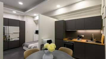 Kühlschrank, Mikrowelle, Geschirrspüler
