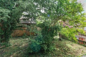 Property grounds - Sénéchal - Charm - Central Sarlat Apartment with Air Conditioning (Sarlat-la-Canéda)