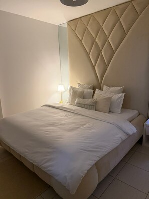 Iron/ironing board, WiFi, bed sheets - Modern apartment in Morada dos Reis, Talatona, comfortable and safe. (Luanda)