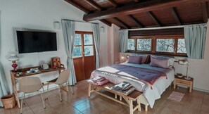 Iron/ironing board, free WiFi, bed sheets - Cascina Silene Room Walnut (Lombardia)