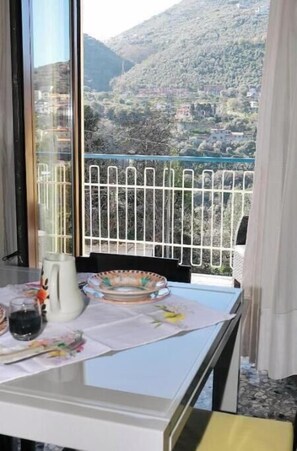 Dining - Vrbo Property (Vico Equense)