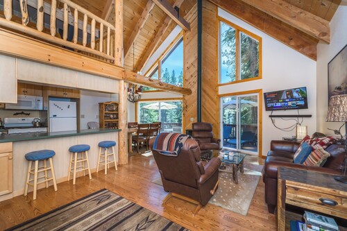 Timberline Lodge_AC, Sauna, Shuffleboard