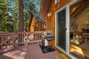 Terrace/patio - Timberline Lodge_AC, Sauna, Shuffleboard (Truckee)