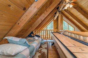 Iron/ironing board, free WiFi, bed sheets - Timberline Lodge_AC, Sauna, Shuffleboard (Truckee)