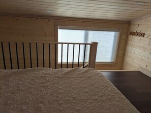 2 makuuhuonetta, silitysrauta/-lauta, ilmainen Wi-Fi