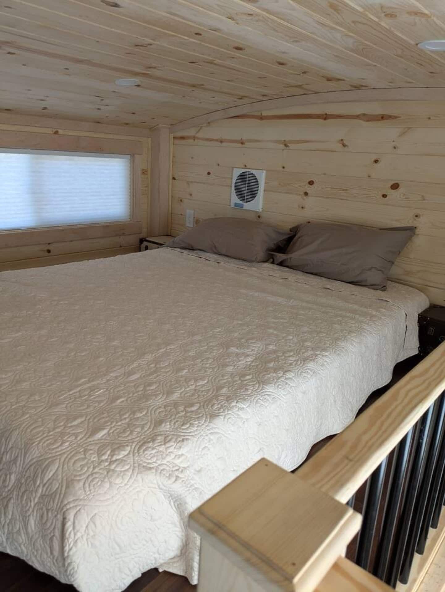 2 chambres, fer et planche à repasser, accès au Wi-Fi (inclus)