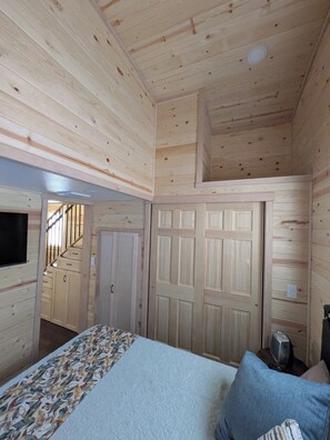 Room - Chama Crossing - Sleeper Car-Azotea (Chama)