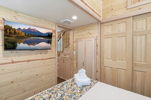 2 slaapkamers, een strijkplank/strijkijzer, gratis wifi