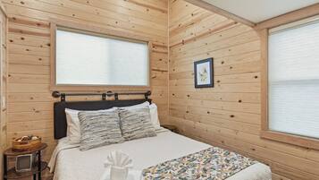 2 Schlafzimmer, Bügeleisen/Bügelbrett, kostenloses WLAN