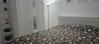 Amias Cozy Apartment-Kids friendly, top wifi and free parking