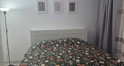 Amias Cozy Apartment-Kids friendly, top wifi and free parking
