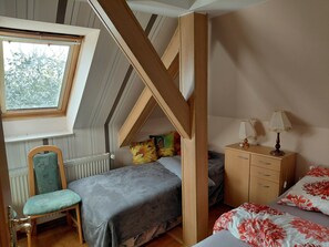 2 bedrooms, iron/ironing board, free WiFi, bed sheets - Vacation apartment with a view (Joachimsthal)