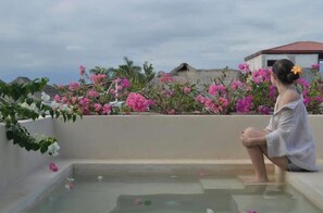 Pool - House for 10: La Punta La Punta Starlink Jacuzzi Swimming Pool (La Barra de Colotepec)
