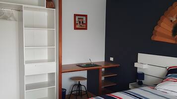 2 bedrooms, WiFi, bed sheets