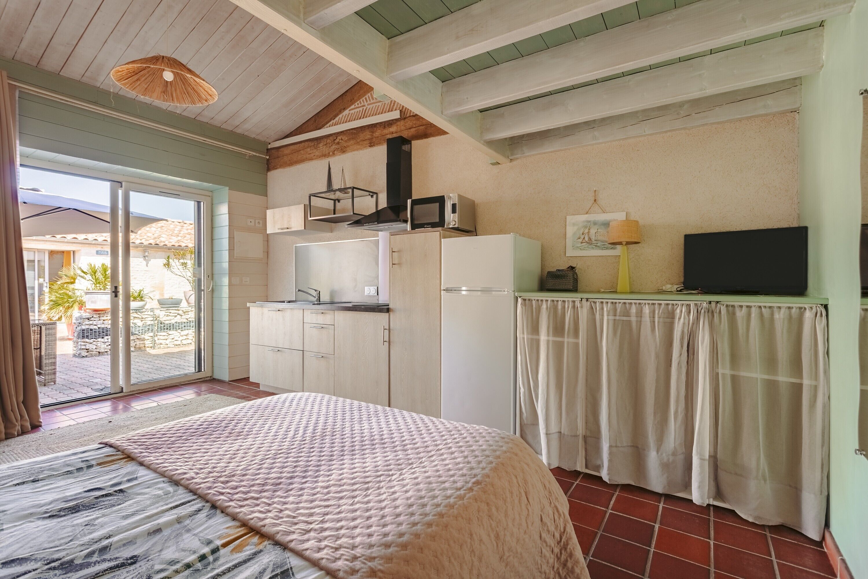 1 bedroom, iron/ironing board, WiFi, bed sheets