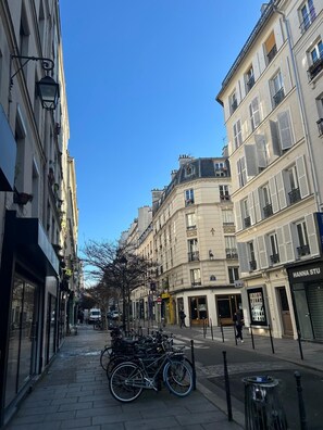 Miscellaneous - Vrbo Property (Paris)