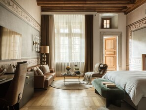 Junior Suite with Balcony Courtyard View