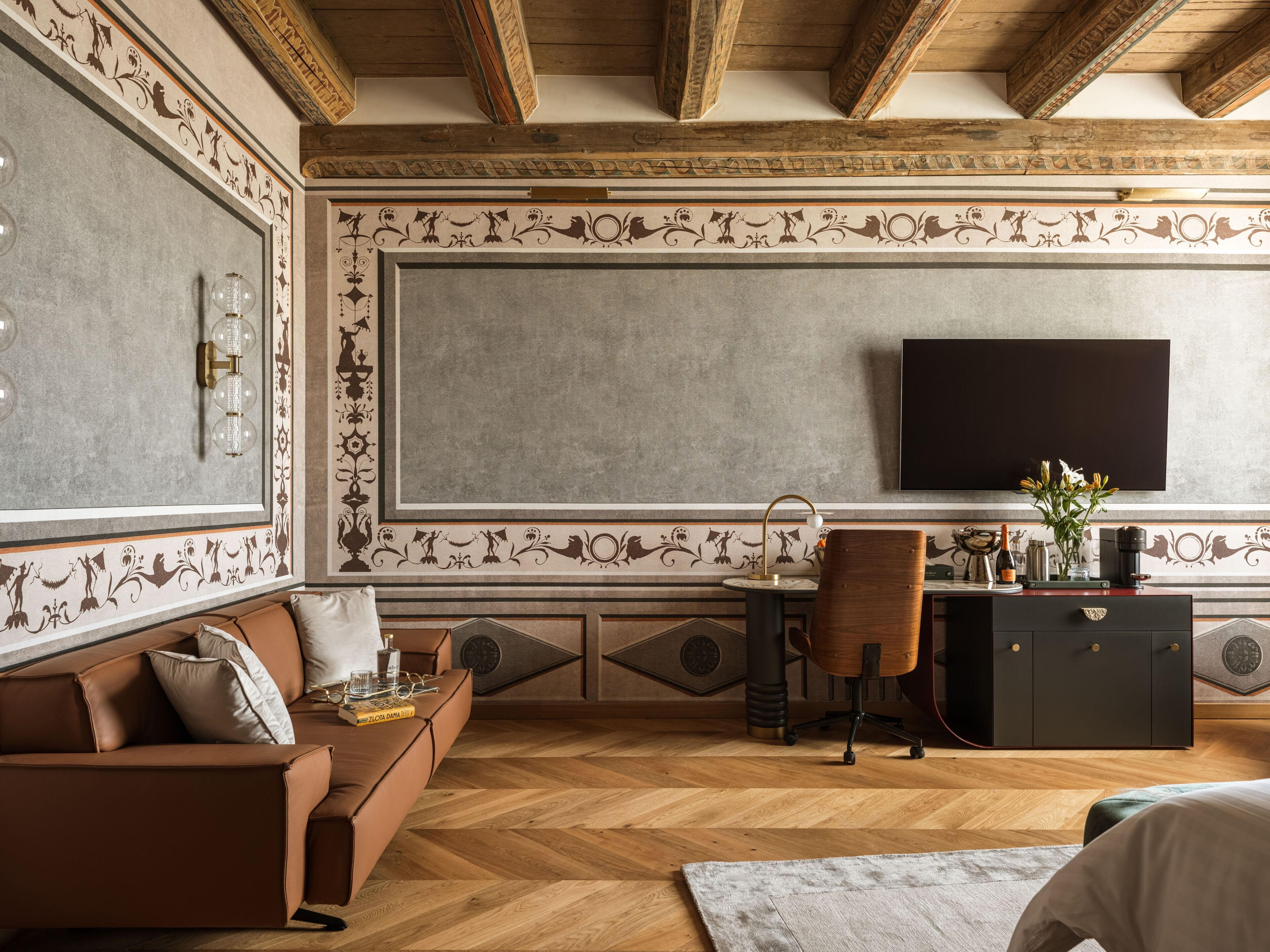 Junior Suite with Courtyard View | Hochwertige Bettwaren, Minibar (mit einigen kostenlosen Artikeln)