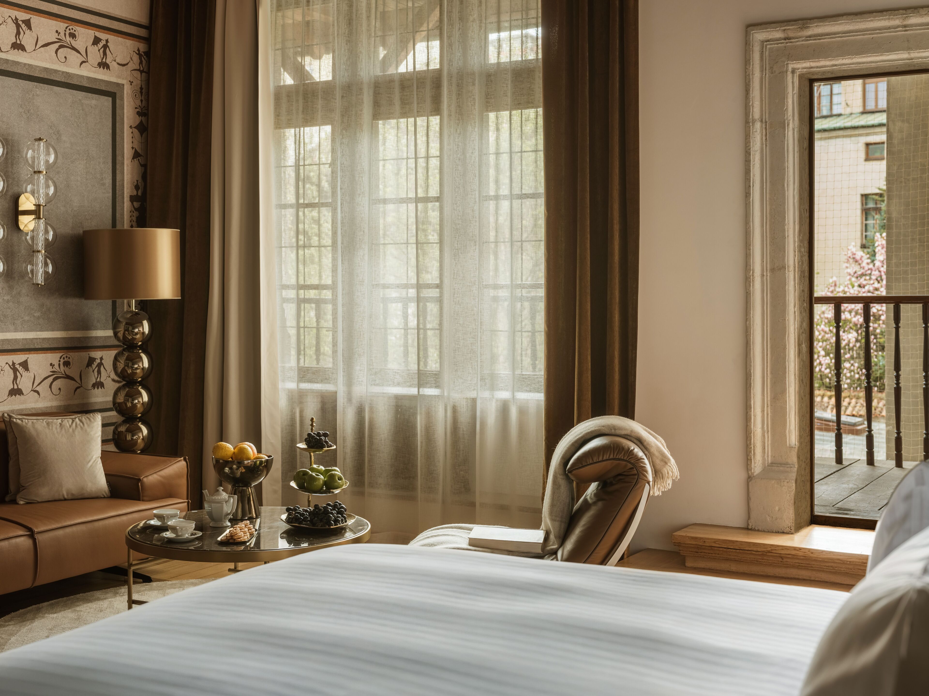 Ropa de cama de alta calidad y artículos del minibar gratis 
