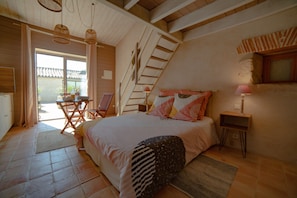 1 chambre, fer et planche à repasser, Wi-Fi, literie fournie