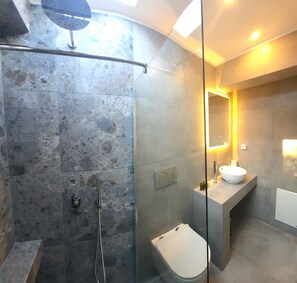 Family Quadruple Room, Beach View | Bathroom - Blue Dolphin (nea hryssi akti)