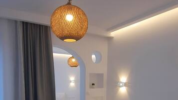 Chambre quadruple familiale, vue sur la plage | Bureau, accès au Wi-Fi (inclus)