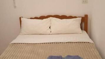Family Room | Free WiFi, bed sheets