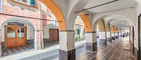 Standard Apartment, Multiple Bedrooms (Lavagna Central Loft) | Property grounds