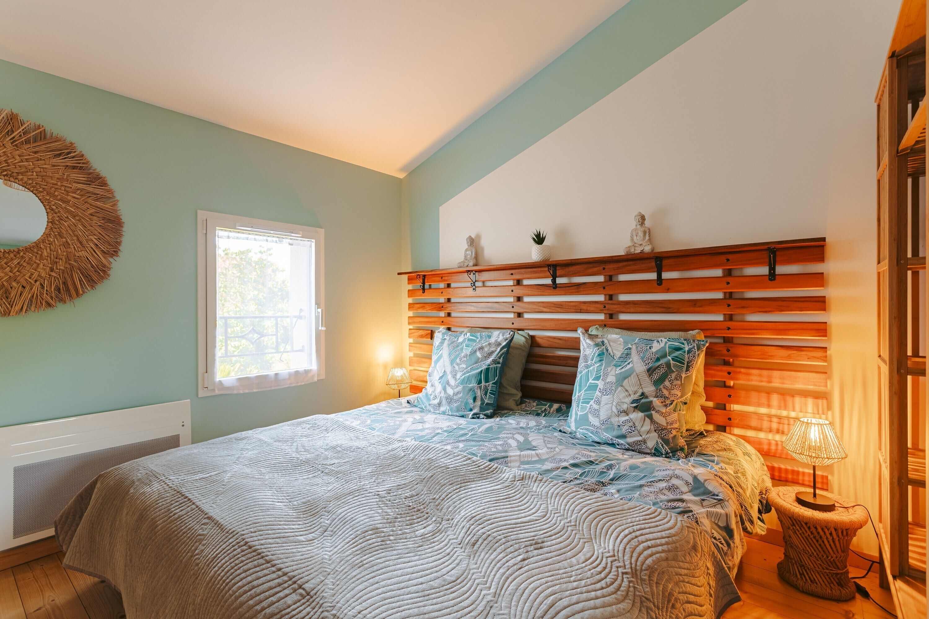 1 habitación, tabla de planchar con plancha, wifi y ropa de cama 