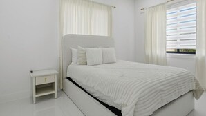 Room - 4BR Marco Island home with heated pool, WiFi, and full kitchen. (Marco Island)