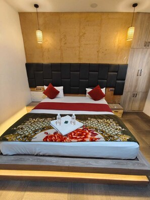 Free WiFi - The Kashi Iconic Guest House (Varanasi)