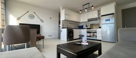 Chalet, 3 Bedrooms, Lagoon View | Interior