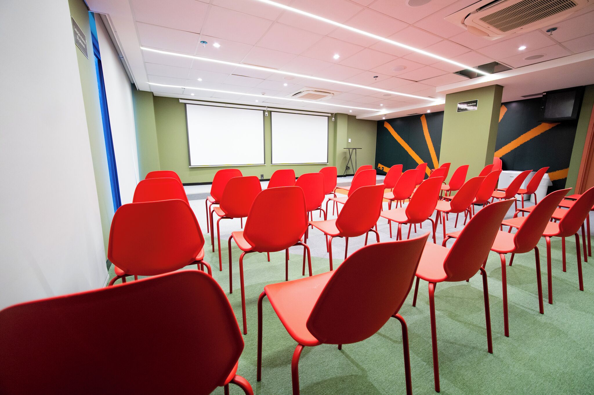 Meeting facility