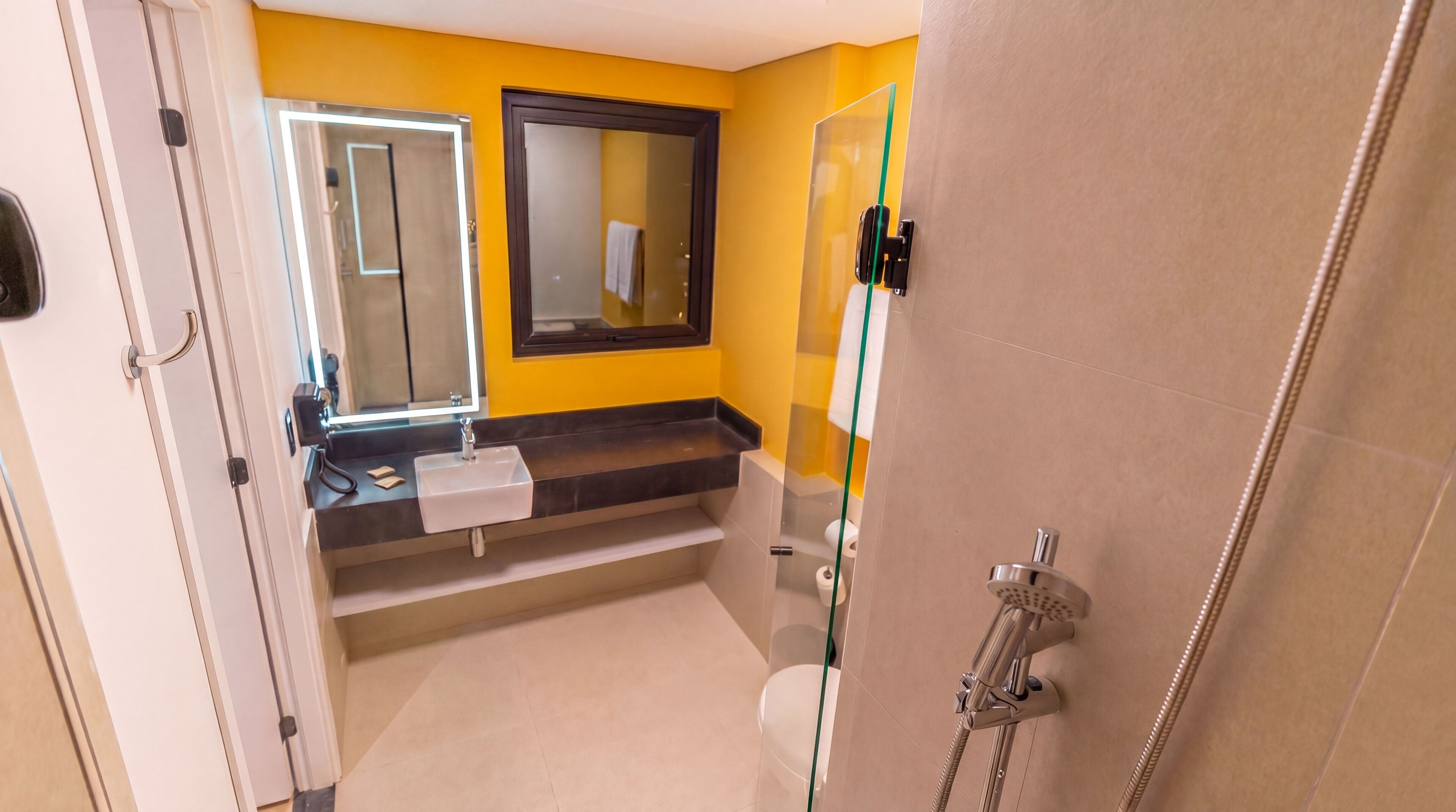 Appartement, 3 eenpersoonsbedden | Badkamer