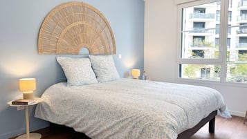 Apartamento conforto, sacada, vista para a cidade