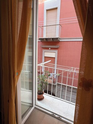Interior - Sorrento Suite with private bathroom near the historic center (Napoli)