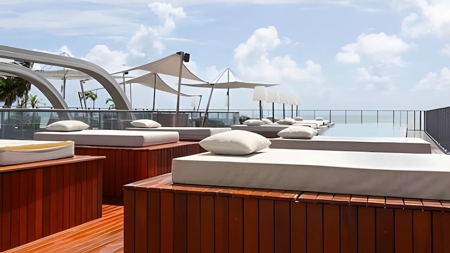 Setai Yatch Garden