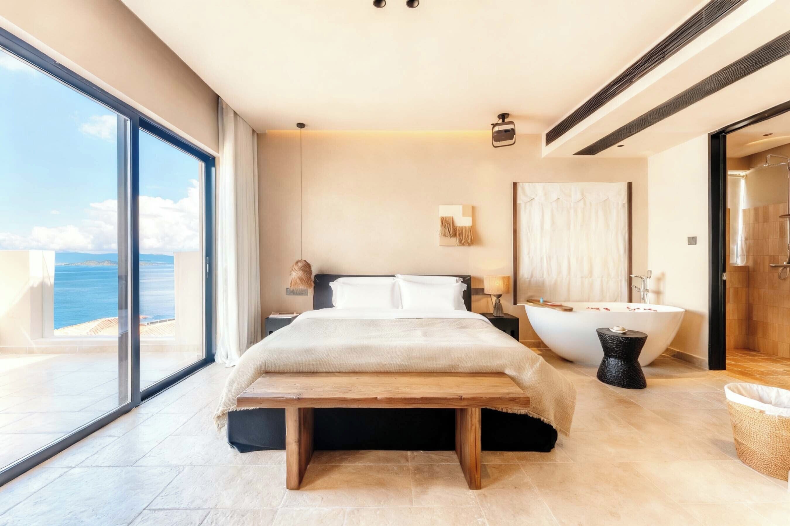 Superior Double Room | Minibar, individually decorated, individually furnished, desk