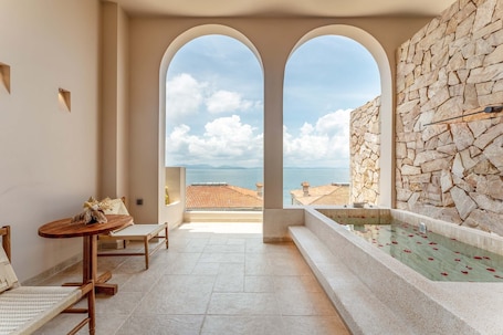 Superior Double Room | View from room. Mansong Blue Island Yijing Scenic