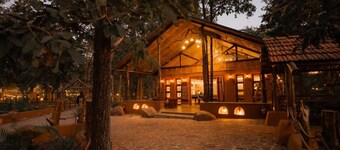 Yaarnagar Jungle Resort Ratapani