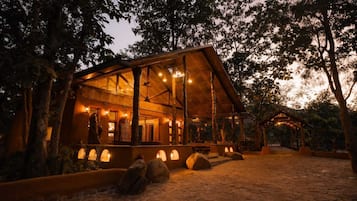 Deluxe Cottage, Balcony | Exterior
