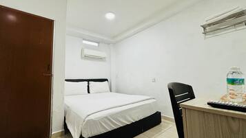 Standard Double Room | Premium bedding, desk, free WiFi, bed sheets