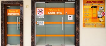 Collection O Axlite Hotel