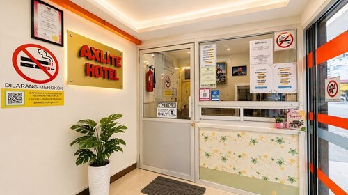 Collection O Axlite Hotel